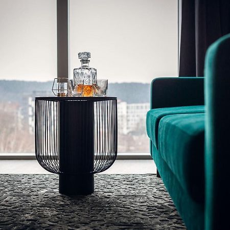 Brand New James Bond City Center Vilnius Bagian luar foto